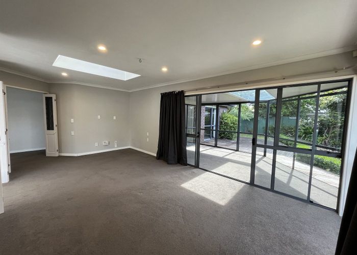  at 10E Grange Street, Hillsborough, Christchurch City, Canterbury