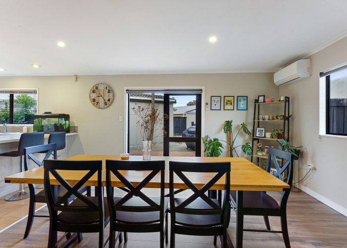  at 24 Norfolk Crescent, Otaki Beach, Otaki