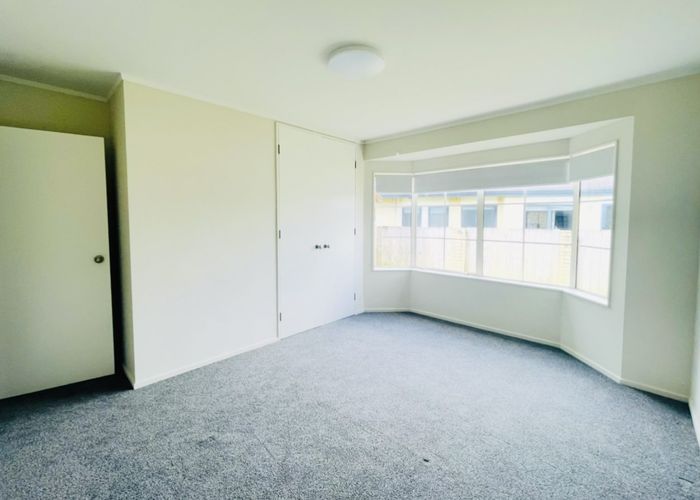  at 53 Stratford Rd, Hill Park, Manukau City, Auckland
