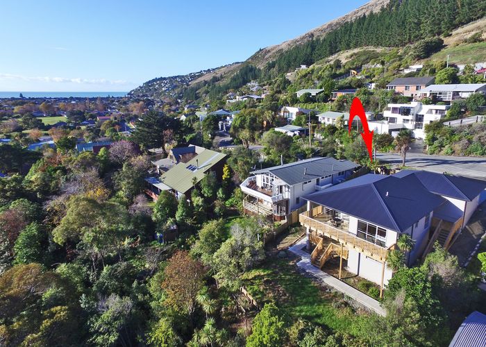  at 34 Evans Pass Road, Sumner, Christchurch