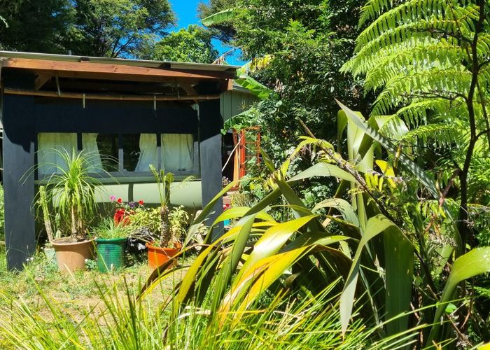  at 3 Nepean Avenue, Orapiu, Waiheke Island, Auckland