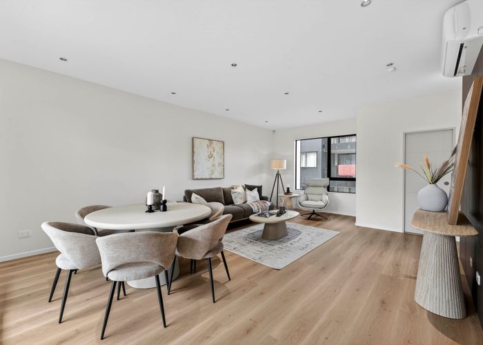  at 4/65 Smale Street, Point Chevalier, Auckland City, Auckland