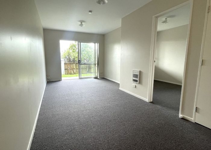  at 6/242 Great North Road, Henderson, Waitakere City, Auckland