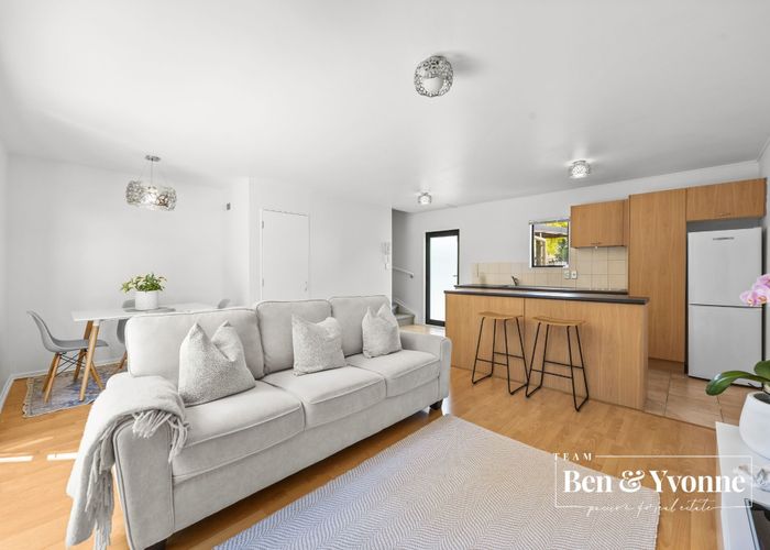  at 5M Dryden Place, Mount Wellington, Auckland City, Auckland