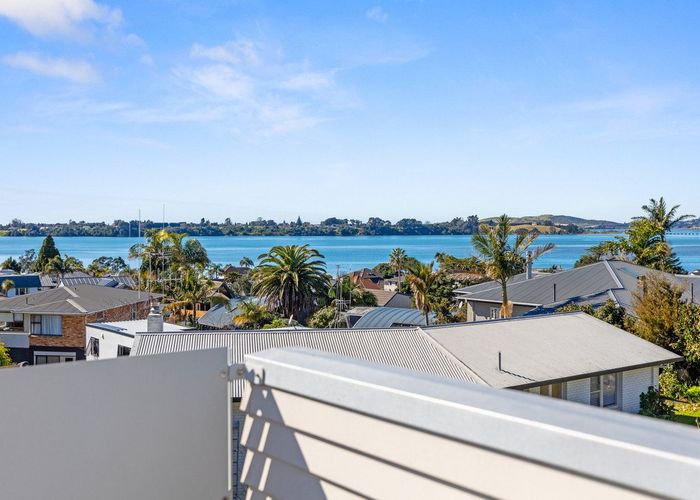  at 75a Thirteenth Avenue, Avenues, Tauranga, Bay Of Plenty