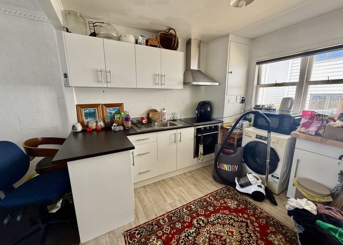  at 2/83 Motatau Road, Papatoetoe, Manukau City, Auckland