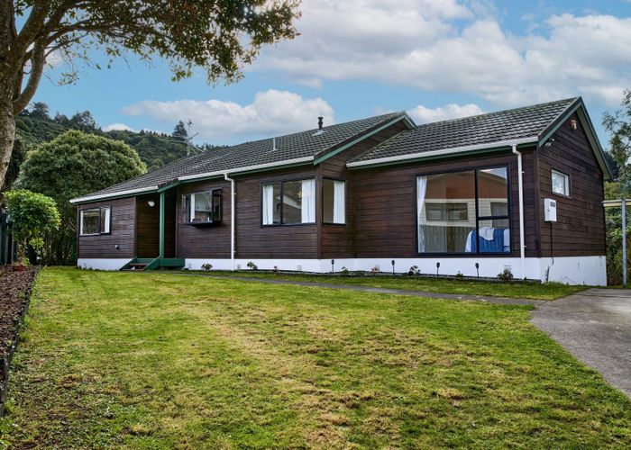  at 4 Opurere Grove, Tirohanga, Lower Hutt