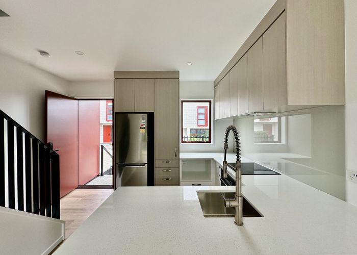  at 4  Maea Lane, Mount Roskill, Auckland City, Auckland