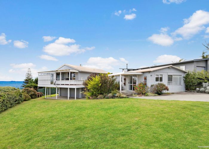  at 7 Seaview Terrace, Manukau Heads, Āwhitu