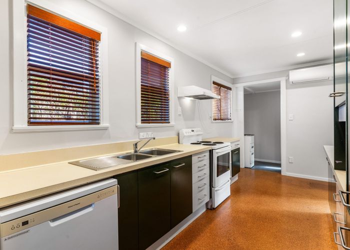  at 4 Manapau Street, Meadowbank, Auckland City, Auckland