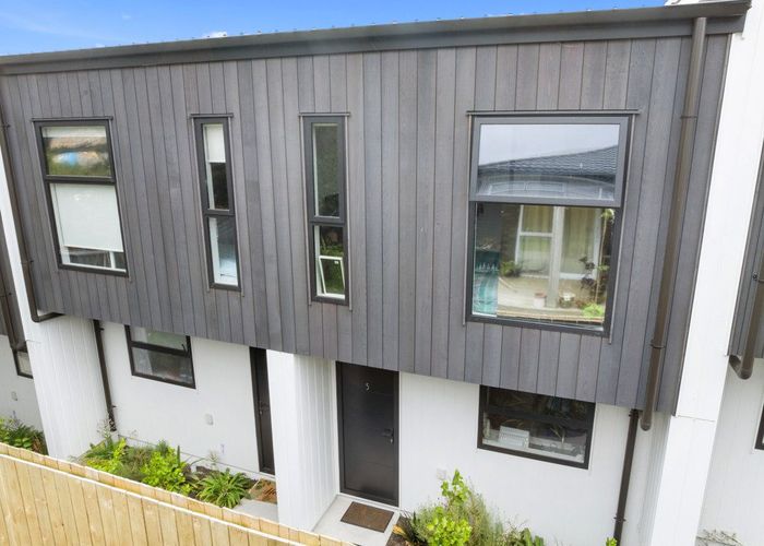  at 5/268 Rangatira Road, Beach Haven, North Shore City, Auckland