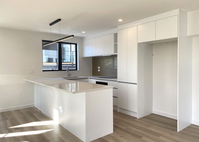  at 6/12 Onewa Road, Northcote, North Shore City, Auckland