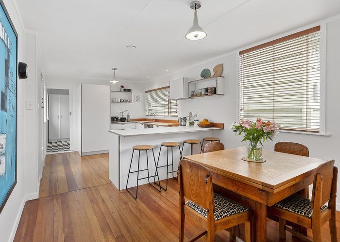  at 26 Brighton Street, Island Bay, Wellington