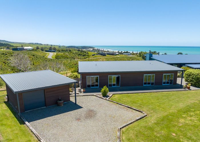  at 18 Rochdale Road, Riversdale Beach, Masterton