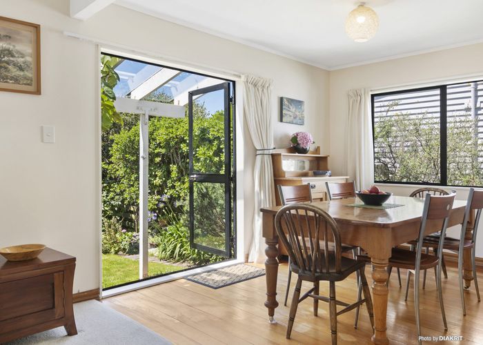  at 23 Pinnacle Street, Seatoun, Wellington