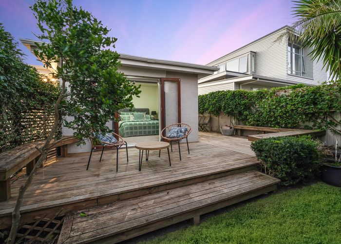  at 1/50 Sylvan Avenue, Northcote, Auckland