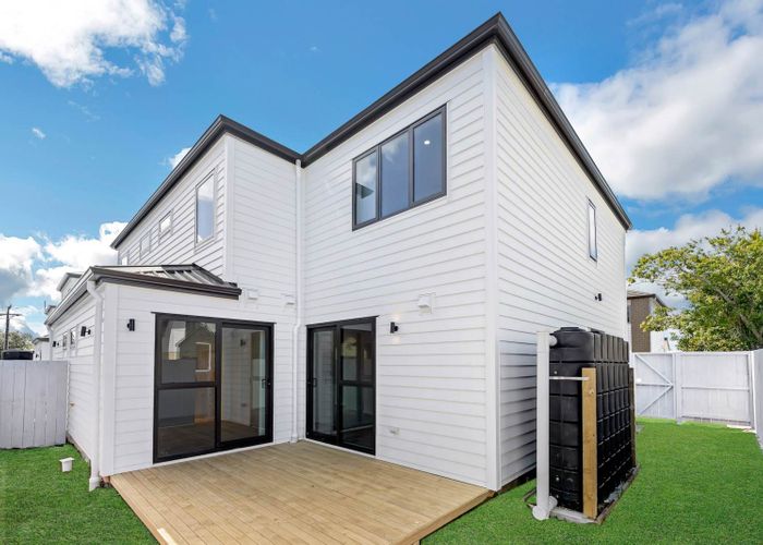  at 8D Gardiner Grove, Mangere East, Manukau City, Auckland