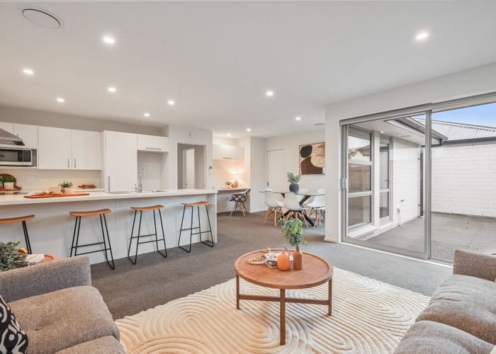  at 4/100 Main North Road, Papanui, Christchurch City, Canterbury