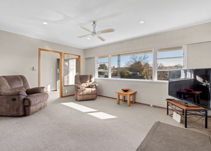  at 6 Hobson Place, Solway, Masterton