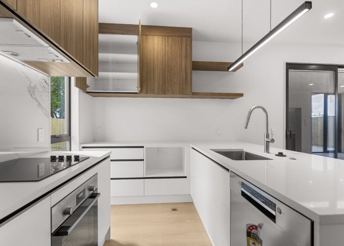  at 4B Roberts Road, Te Atatu South, Waitakere City, Auckland