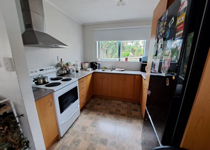  at 19 Taranui Place, Henderson, Waitakere City, Auckland