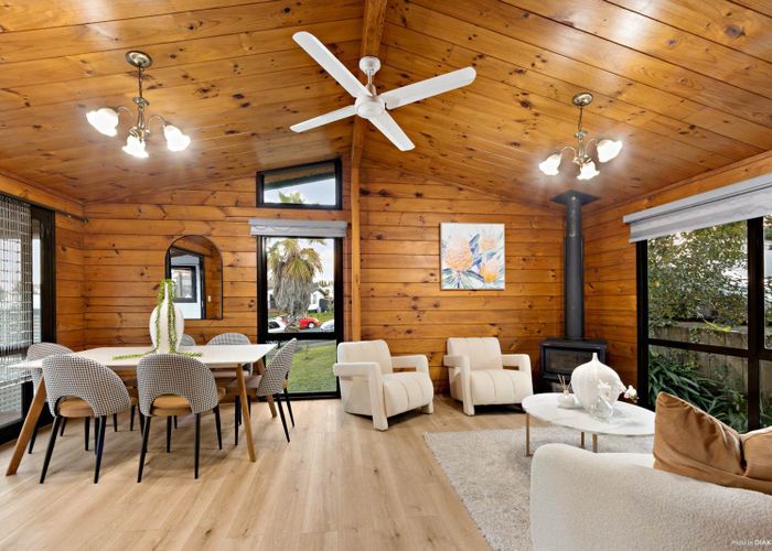  at 22 Marina View Drive, West Harbour, Waitakere City, Auckland