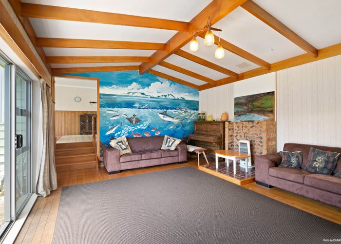  at 7 Barron Lane, Whananaki, Hikurangi