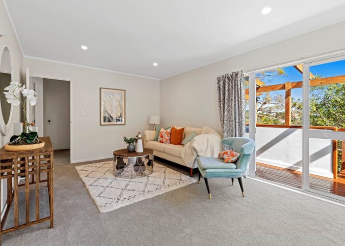  at 1/13 Limmer Place, Browns Bay, Auckland