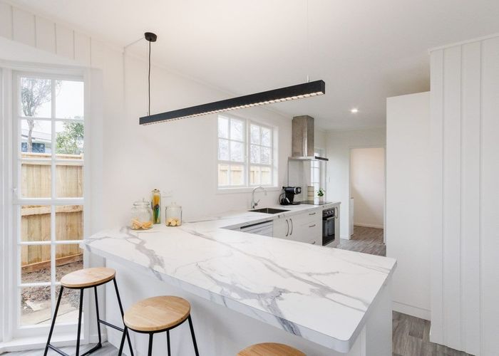  at 40 Clifton Terrace, Fitzherbert, Palmerston North