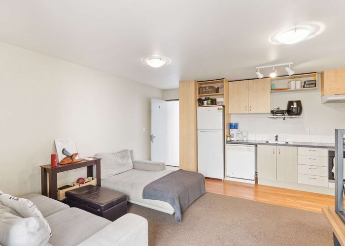  at 2/35 Ely Street, Christchurch Central, Christchurch