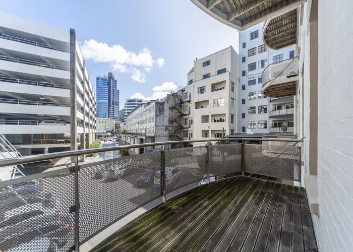  at 5/32 Cuba Street, Te Aro, Wellington