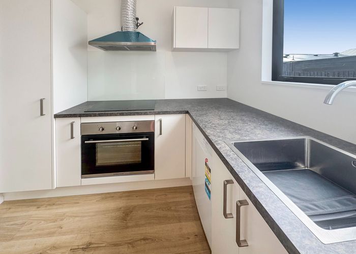  at 2/425 Hereford St, Linwood, Christchurch City, Canterbury