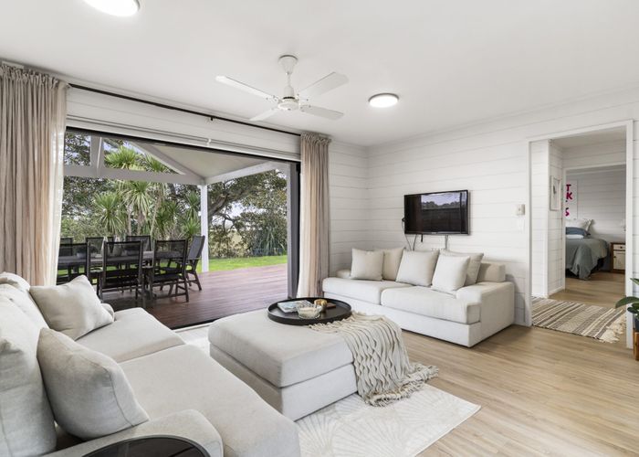  at 37B Seaside Avenue, Waterview, Auckland