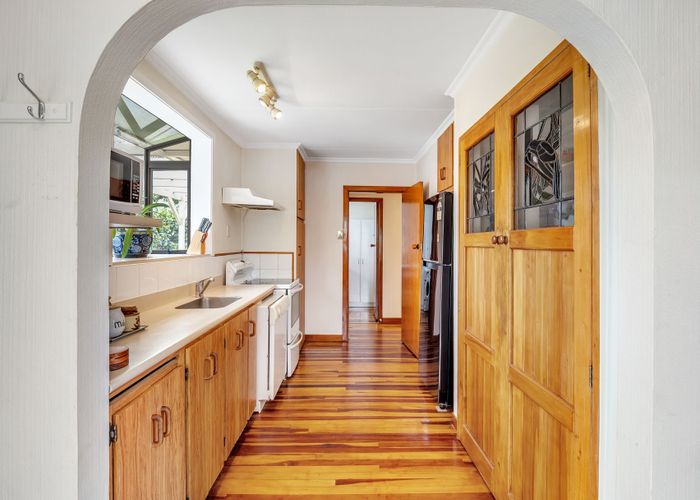  at 9 Mokau Place, Terrace End, Palmerston North, Manawatu / Whanganui