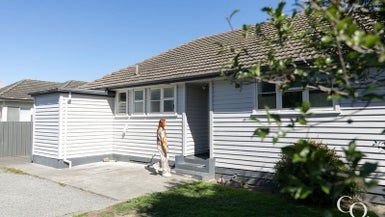  at 1005 Hood Street, Mayfair, Hastings