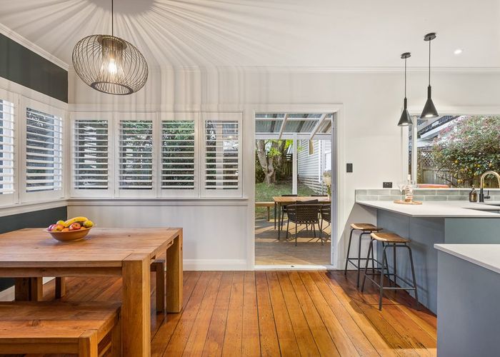  at 33 Owairaka Avenue, Mount Albert, Auckland