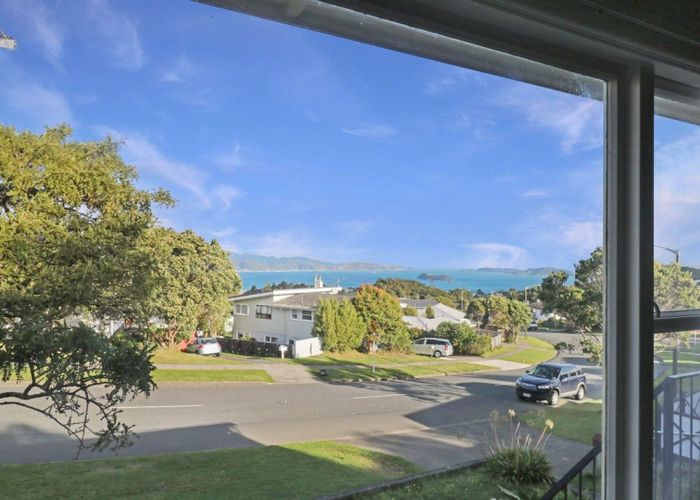  at 231 Dowse Drive, Maungaraki, Lower Hutt
