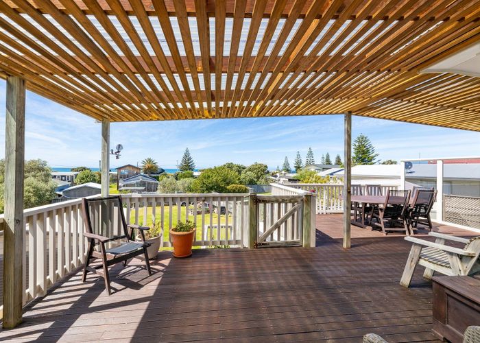  at 61 Pinedale Crescent, Riversdale Beach, Masterton, Wellington