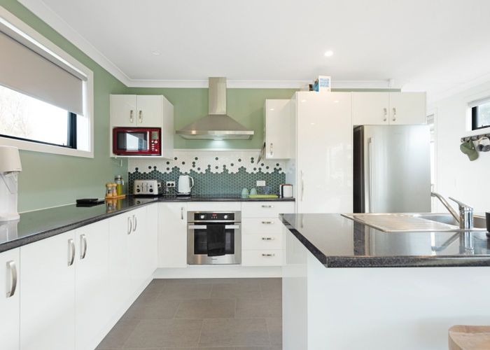 at 44 Morere Street, Titahi Bay, Porirua, Wellington