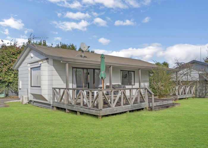  at 2/144 Old Wairoa Road, Papakura, Papakura, Auckland