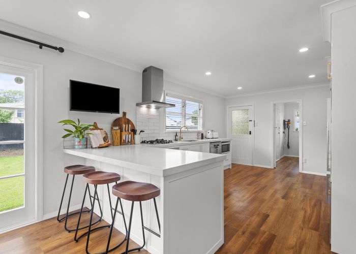  at 11 Athlone Place, Hokowhitu, Palmerston North