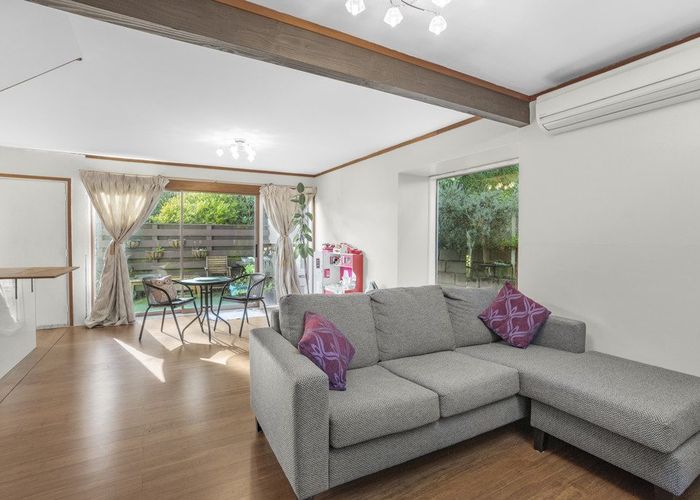  at 4/249 Muritai Road, Eastbourne, Lower Hutt
