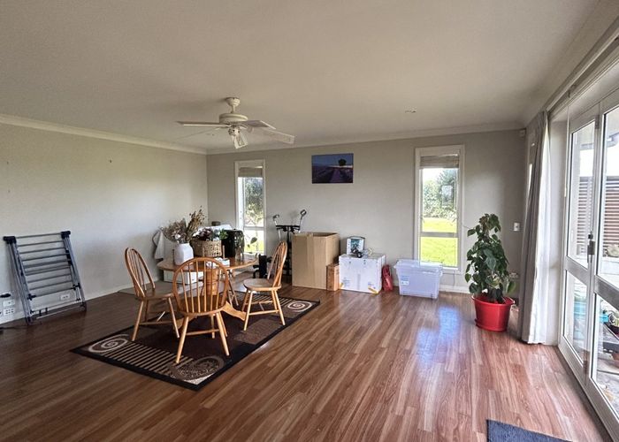  at 7 Crest Rise, Flagstaff, Hamilton