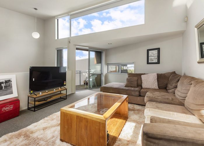 at 9/2 Onslow Road, Khandallah, Wellington
