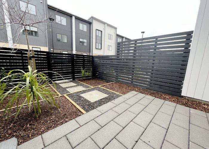  at 6/327 Glengarry Road, Glen Eden, Auckland