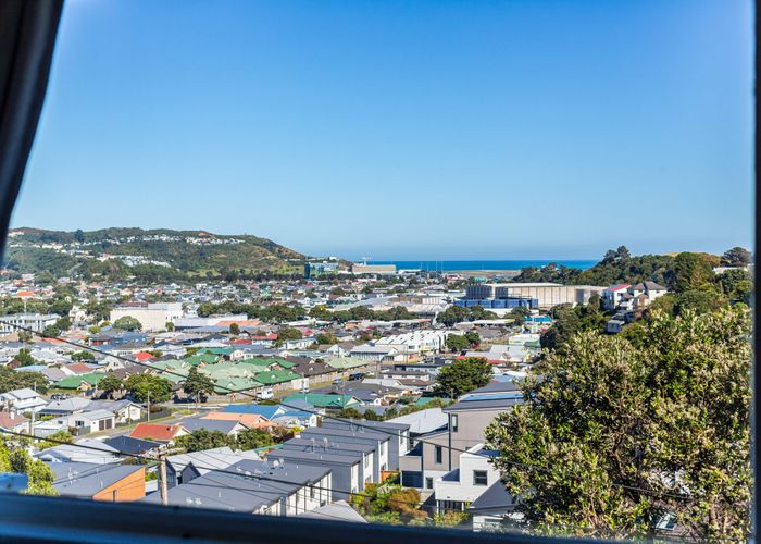  at 129 Maupuia Road, Maupuia, Wellington, Wellington