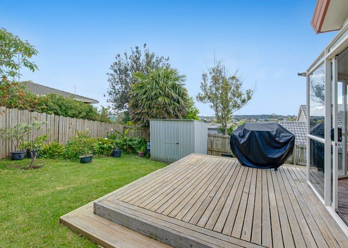  at 11 Bluebird Crescent, Unsworth Heights, Auckland