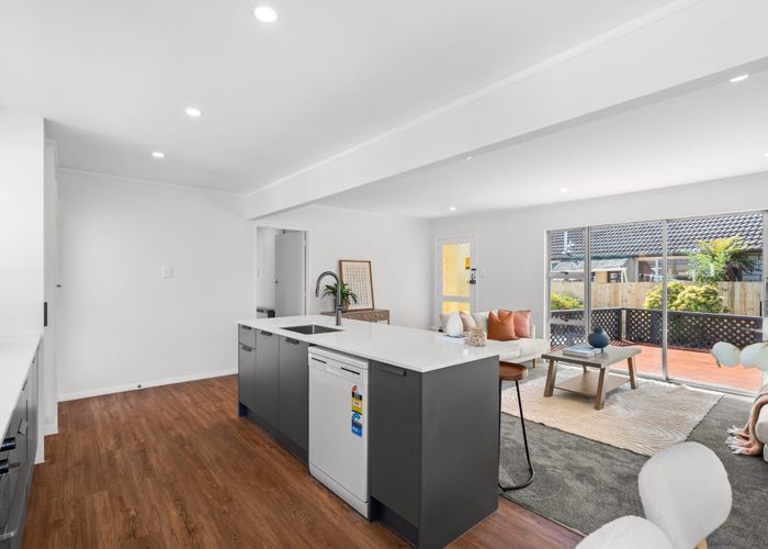  at 31 Denniston Crescent, Redwood, Christchurch City, Canterbury