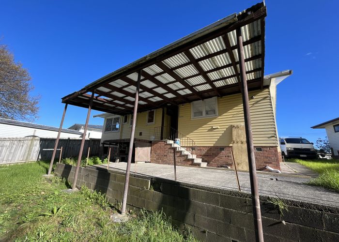  at 15 Antrim Crescent, Otara, Auckland