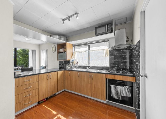  at 1/34 Rosemead Place, Randwick Park, Manukau City, Auckland